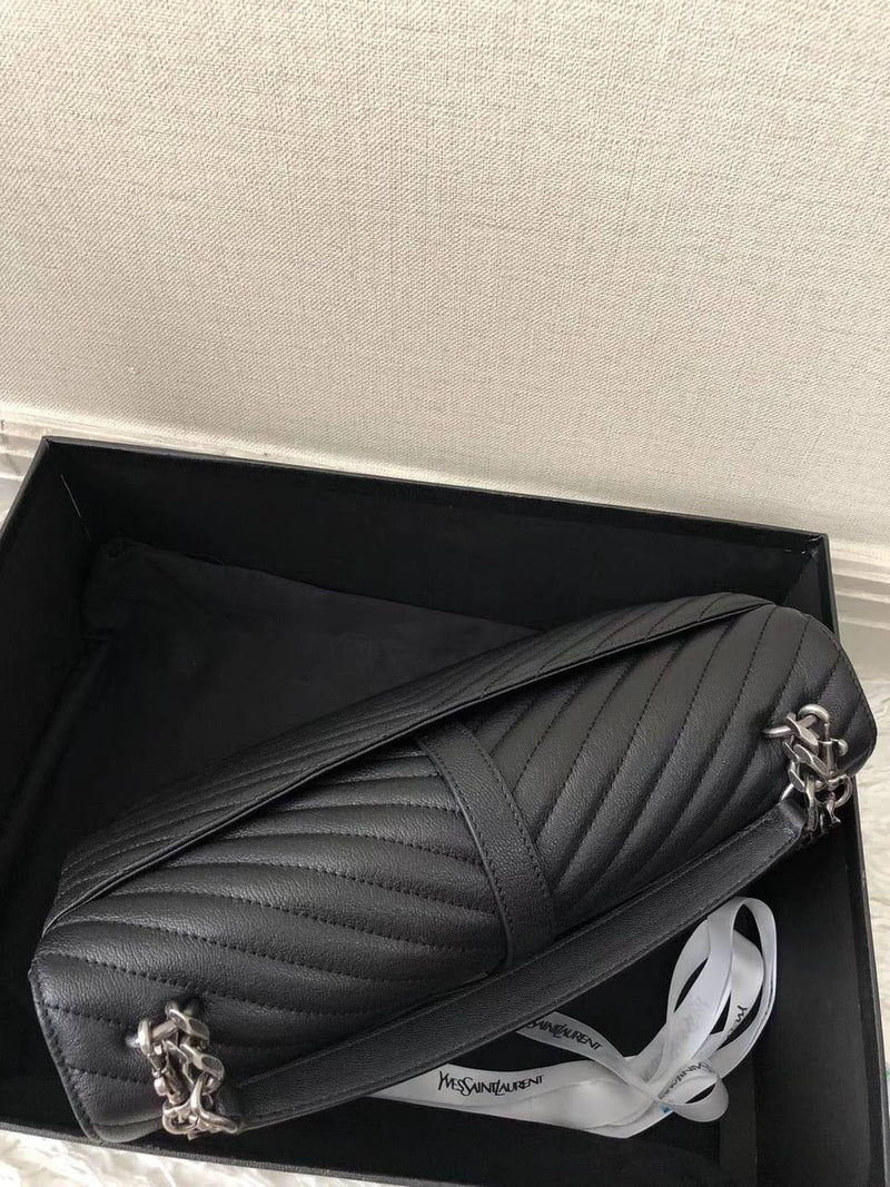 Monogram messenger