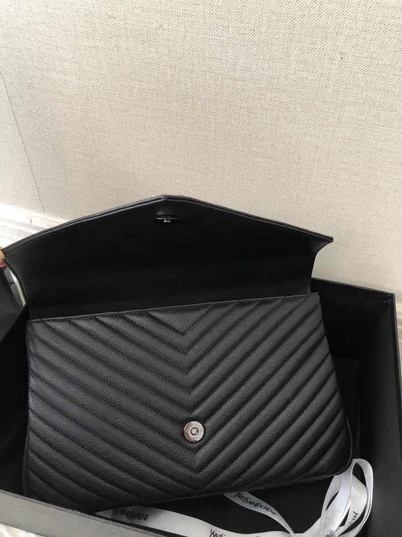 Monogram messenger