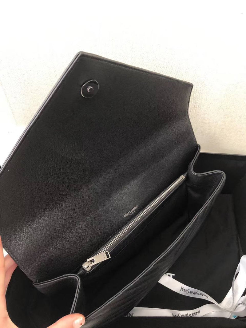 Monogram messenger